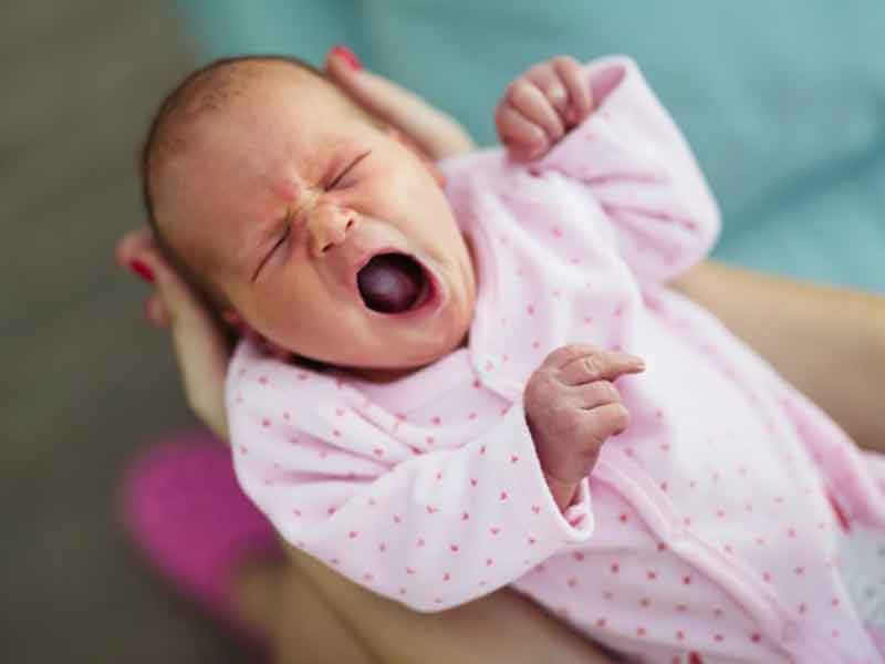 علت و درمان بی خوابی نوزاد