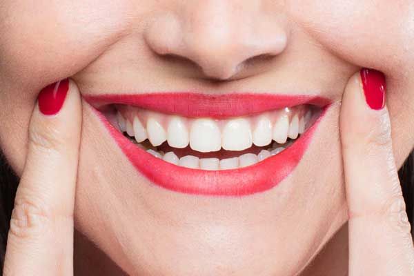 آشنایی با انواع روش های دندانپزشکی زیبایی