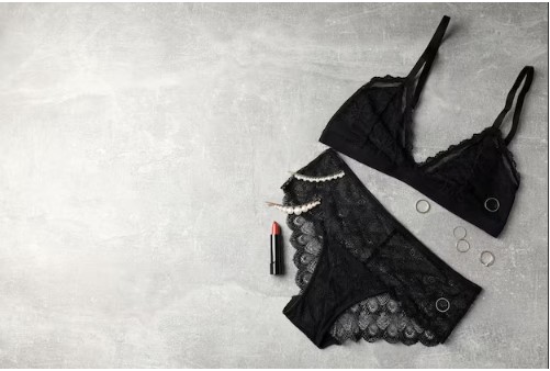 خرید شورت و سوتین