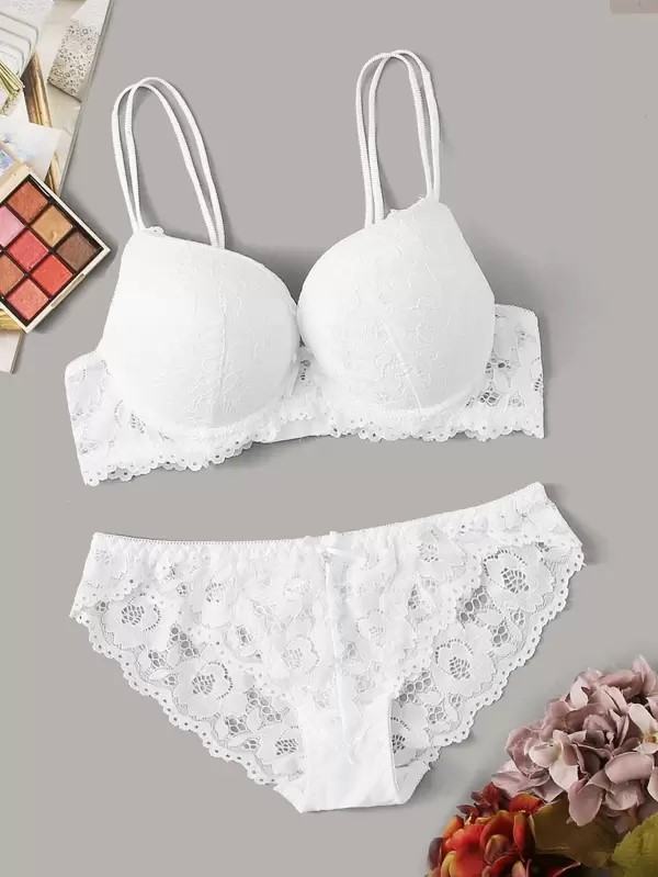 خرید شورت و سوتین