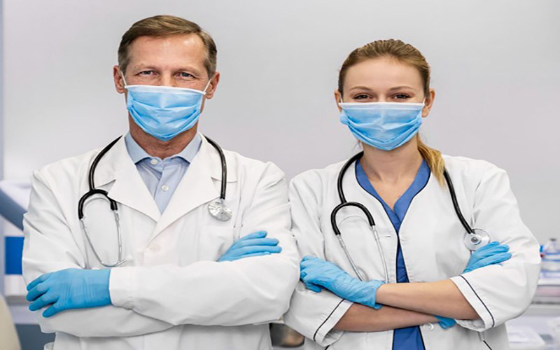 چگونه بهترین جراح بینی را انتخاب کنیم