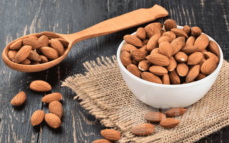 آیا بادام فشار خون را بالا میبرد