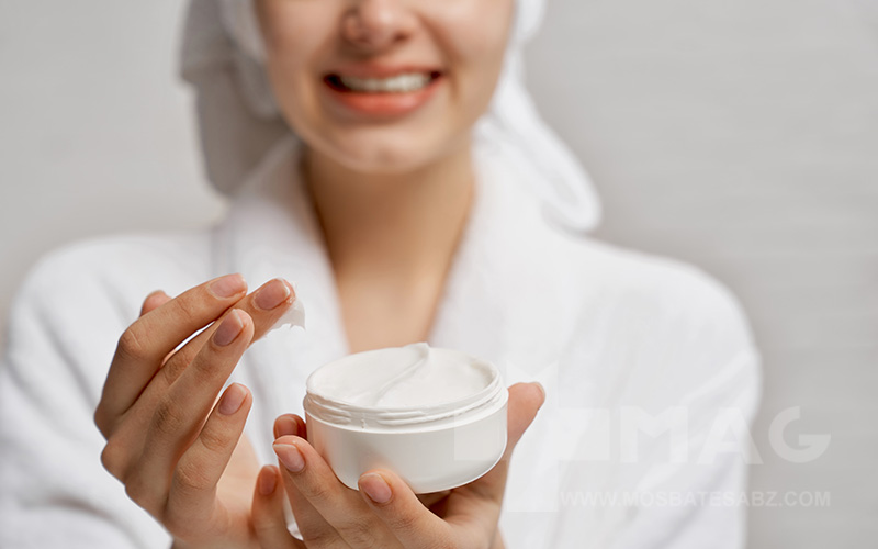 بهترین کرم دور چشم حاوی رتینول