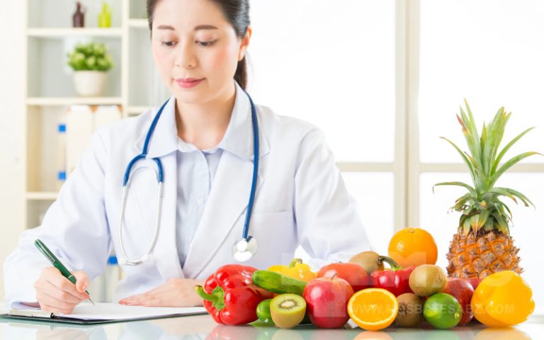 چه میوه هایی به کاهش فشار خون کمک می کنند