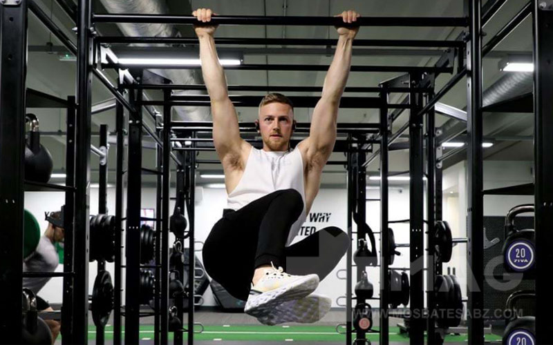 سیکس پک با بارفیکس