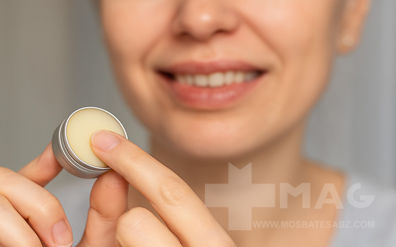 طرز استفاده از بالم لب