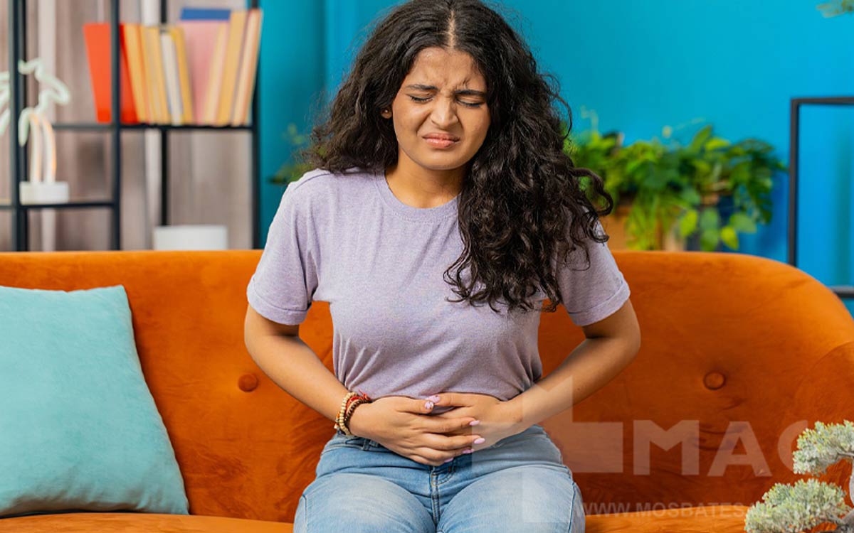 5 ترفند طب سنتی برای درمان معده درد