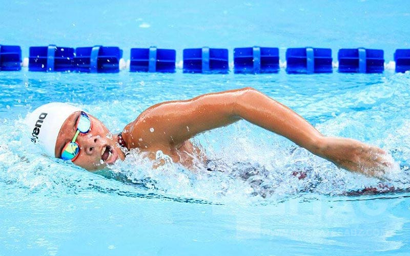 شنا بهترین ورزش در تابستان