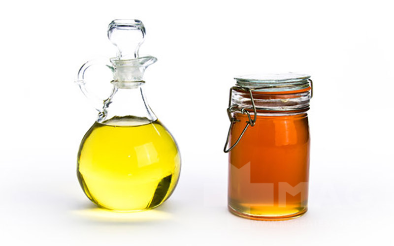 ماسک آبرسان روغن زیتون و عسل