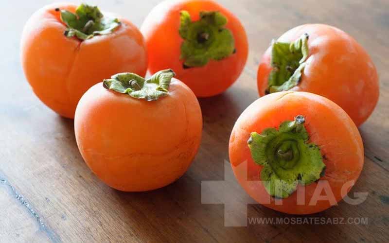 چه کسانی نباید خرمالو بخورند؟