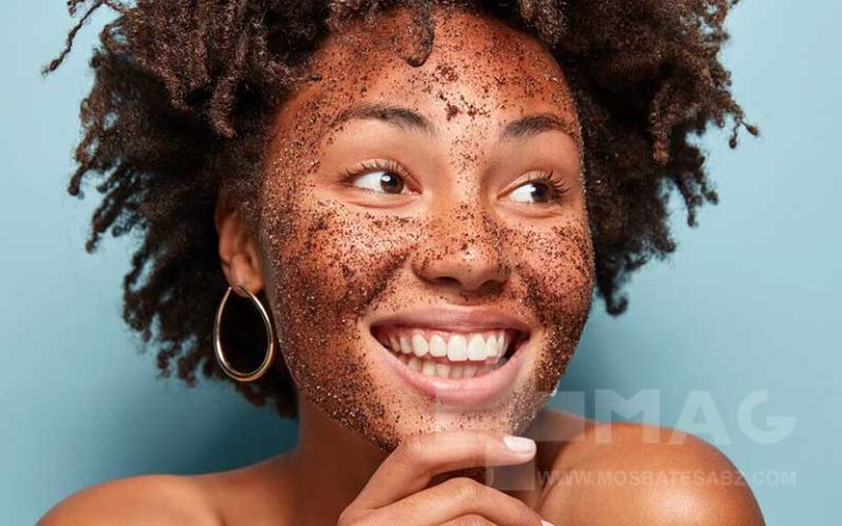 بهترین اسکراب‌ برای پوست‌های دارای منافذ باز