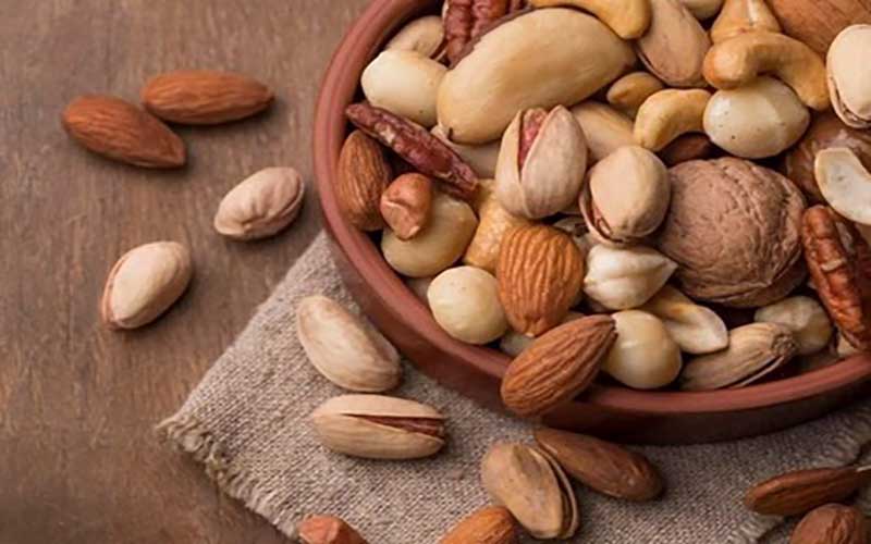 بهترین آجیل برای کم کاری تیروئید